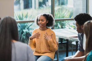 Bimwe mu byagufasha kuvumbura umuntu ukubeshya