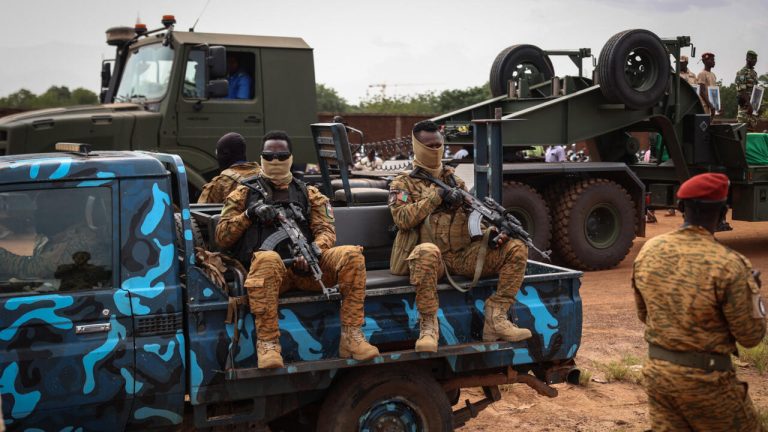 Burkina Faso: Abasivili barenga 120 bishwe n’imitwe yitwaje intwaro