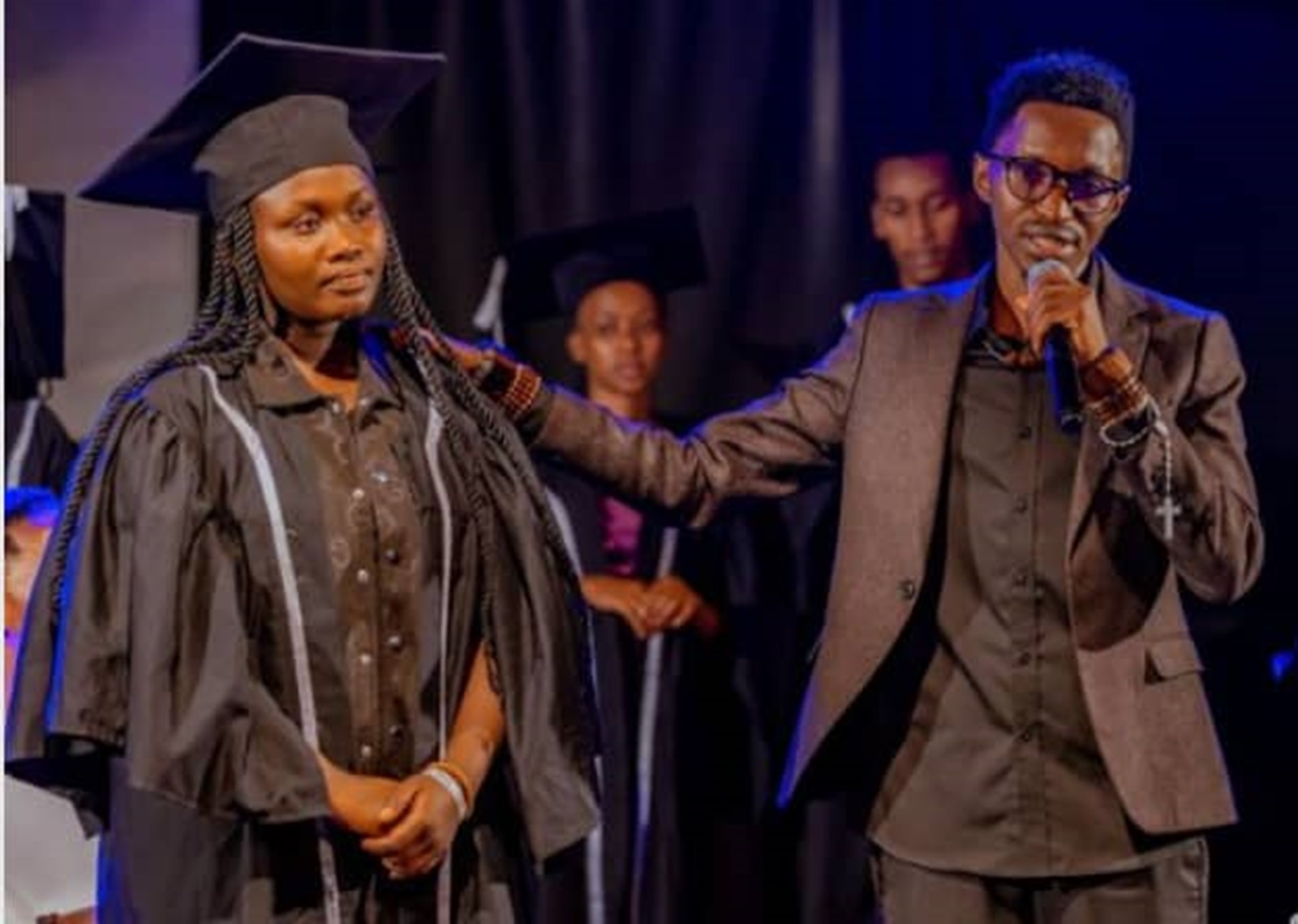 Abasizi b’Abarundi barishimira uburenganzira u Rwanda rwabahaye