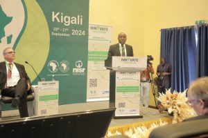 Hagiye gukorwa ibarurishamibare ku makuru atangwa ku ikoranabuhanga mu Rwanda