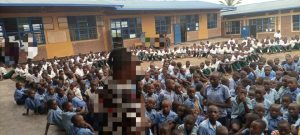 Rusizi:  Umwarimu ukekwaho gutera inda abanyeshuri 4 afunganywe n’abayobozi b’ishuri