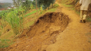 Ngororero: Iyangirika ry’imihanda ryahagaritse imigenderanire n’ubuhahirane
