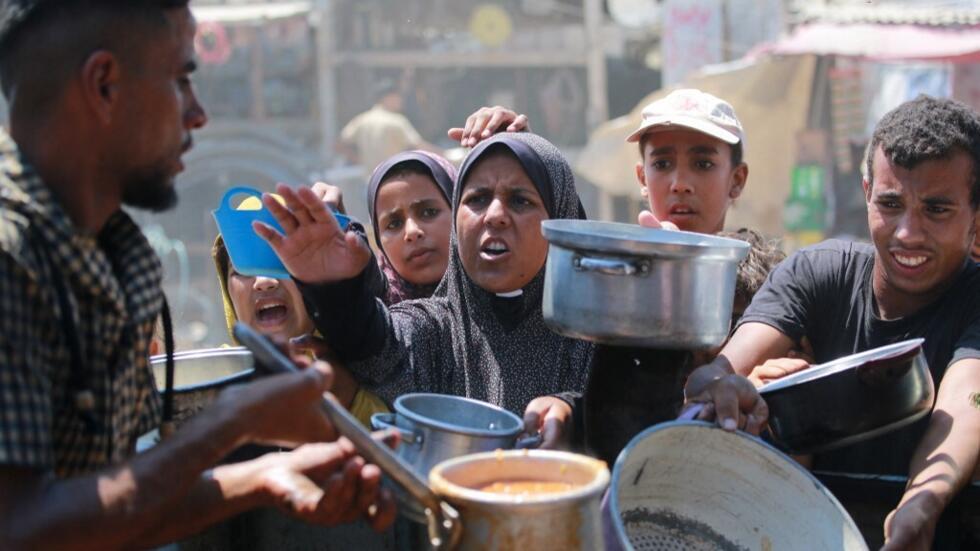 Gaza: Bamwe mu bahatuye barihebye bagaragaza ko basa nk’aho atari abantu