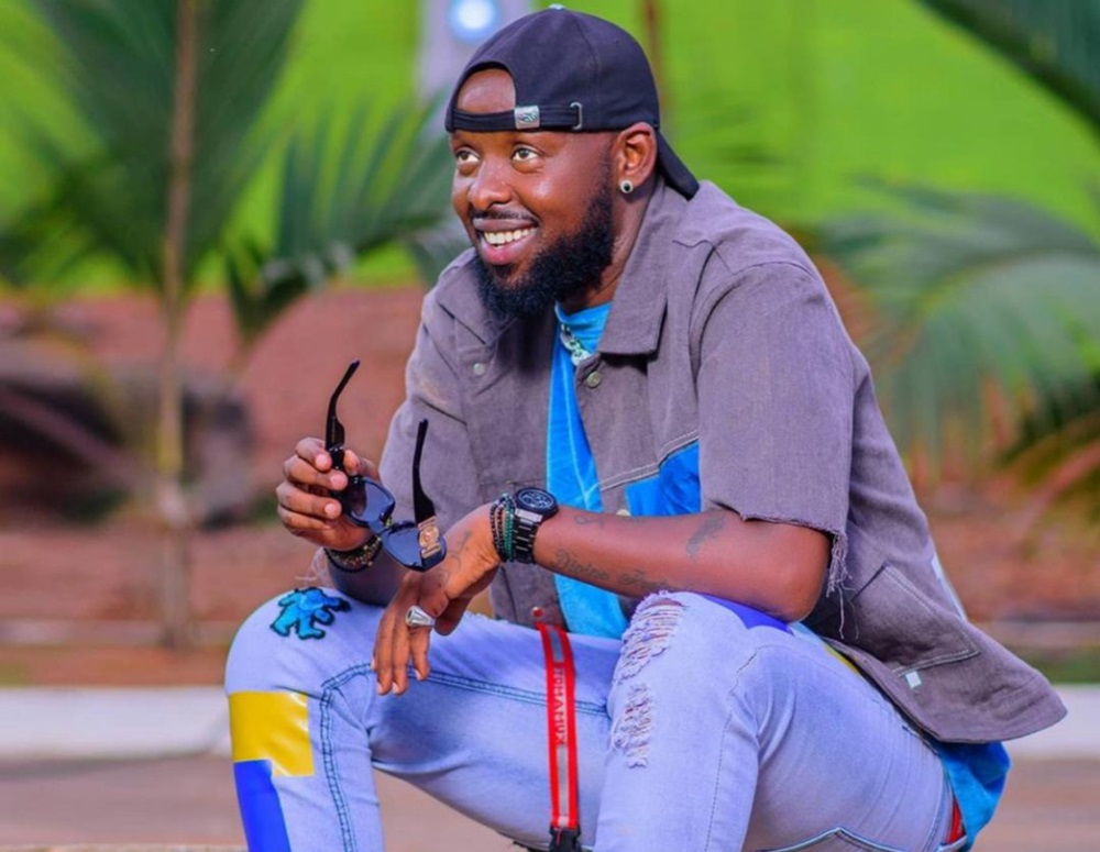 Eddy Kenzo agiye guhatanira ibihembo bitangirwa muri Amerika