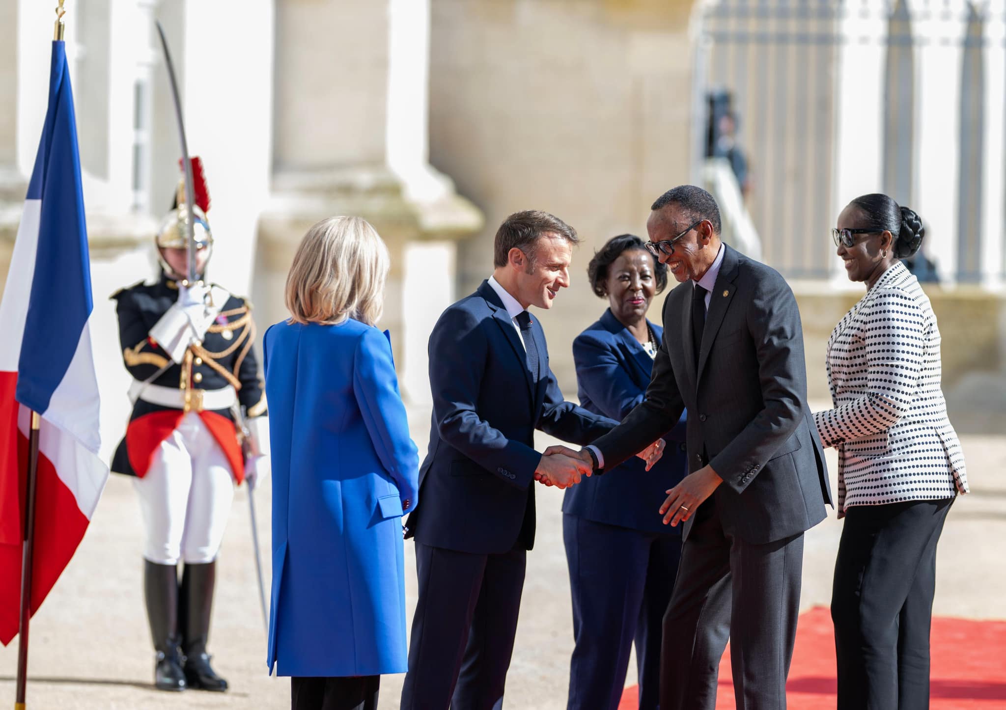 Perezida Kagame yifatanyije n’abandi Bakuru b’Ibihugu mu gutangiza inama ya OIF