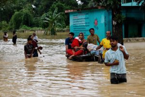 Bangladesh: Umwuzure wahitanye batanu ibihumbi bavanwa mu byabo