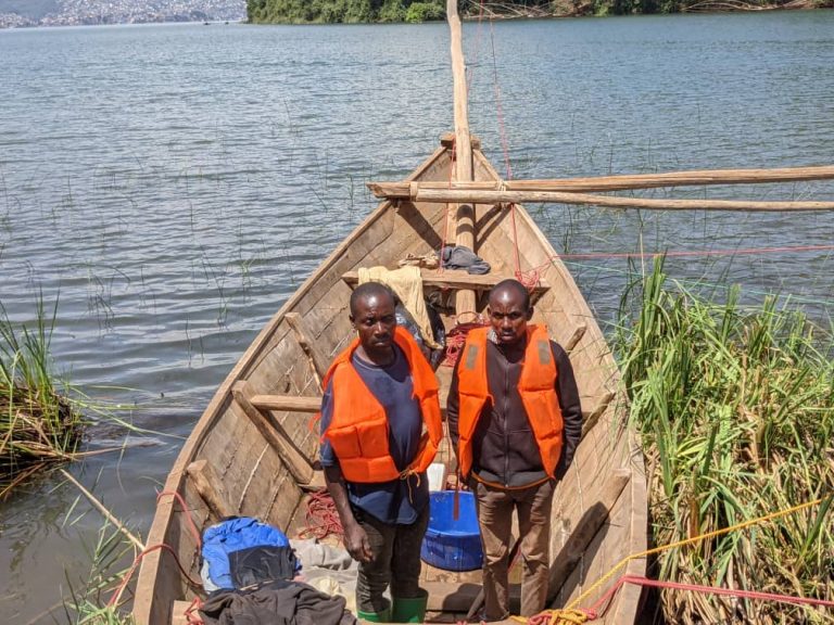 Rusizi: Abarobyi n’abacuruzi b’isambaza barataka ibura ryazo