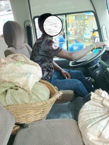 Abakoresha umuhanda Musanze –Cyanika barambiwe no kugenda bapakiranywe n’imizigo