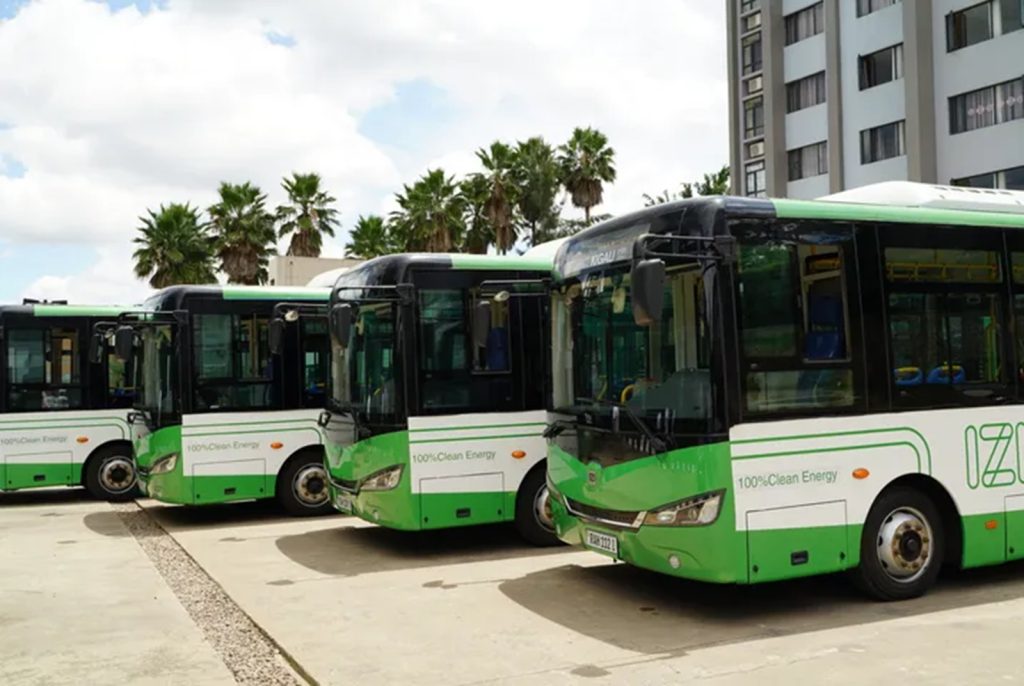 Ikigo IZI cyabonye miliyoni 300 Frw zongera bisi zikoresha amashanyazi i Kigali