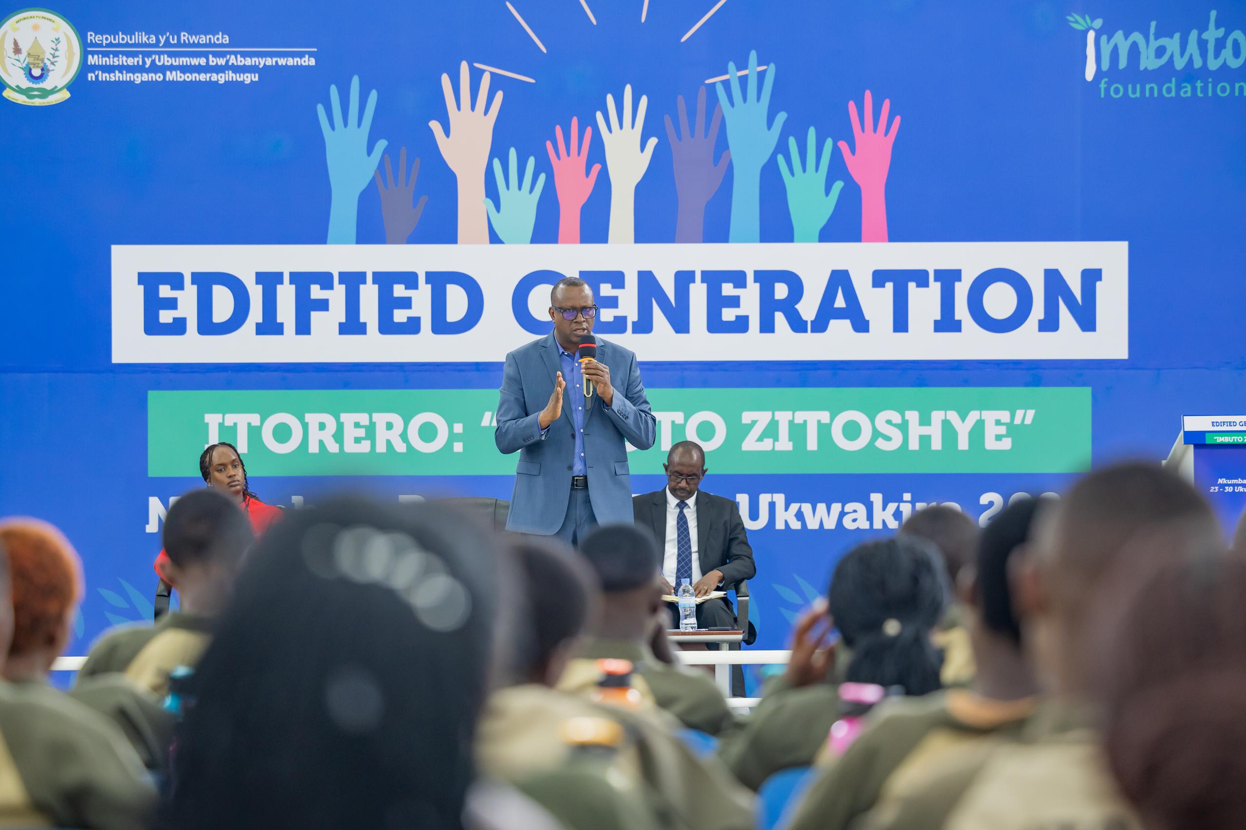 Mufite igihugu cyiza cyavuye ahakomeye- Minisitiri Dr. Bizimana abwira Imbuto Zitoshye