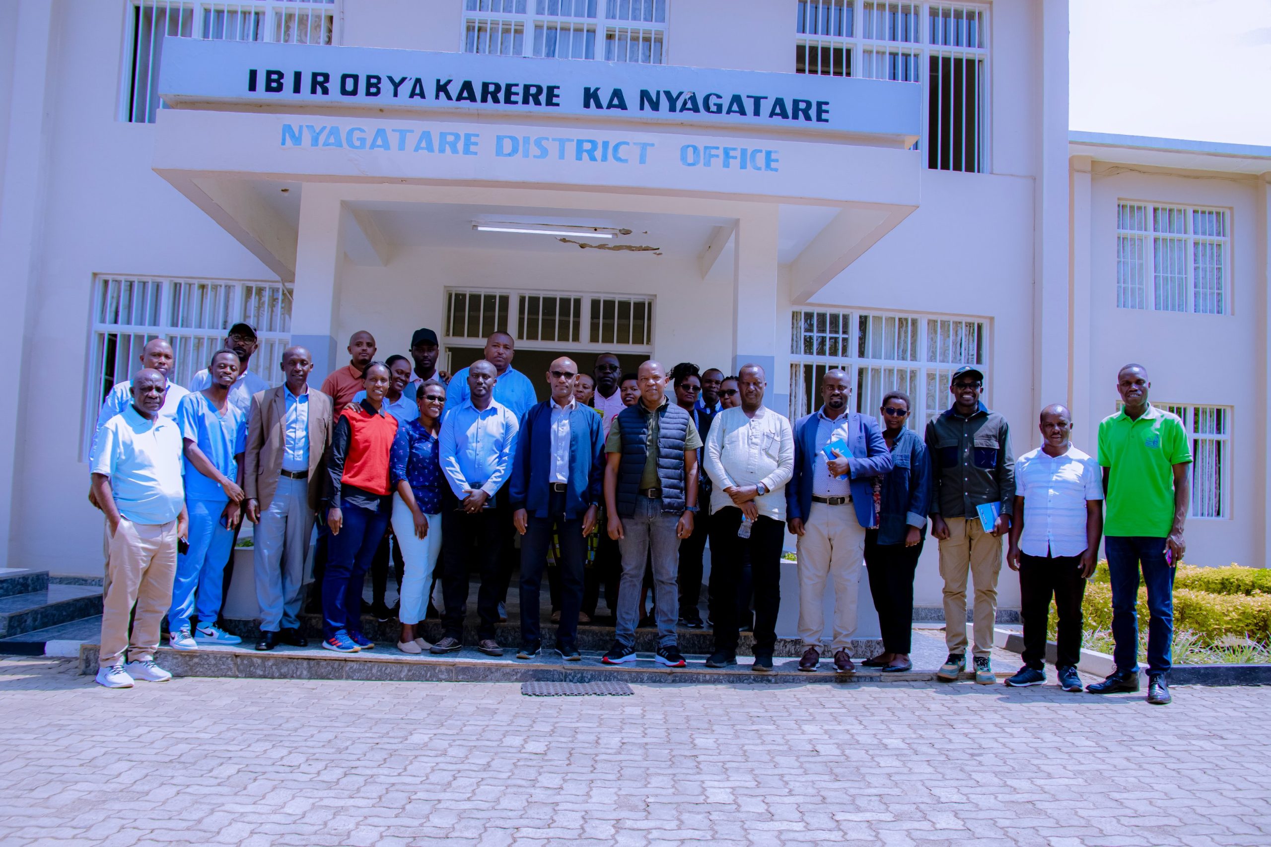 Abakozi ba Kicukiro bize kubyaza umusaruro hegitari 720 z’i Masaka (Amafoto)