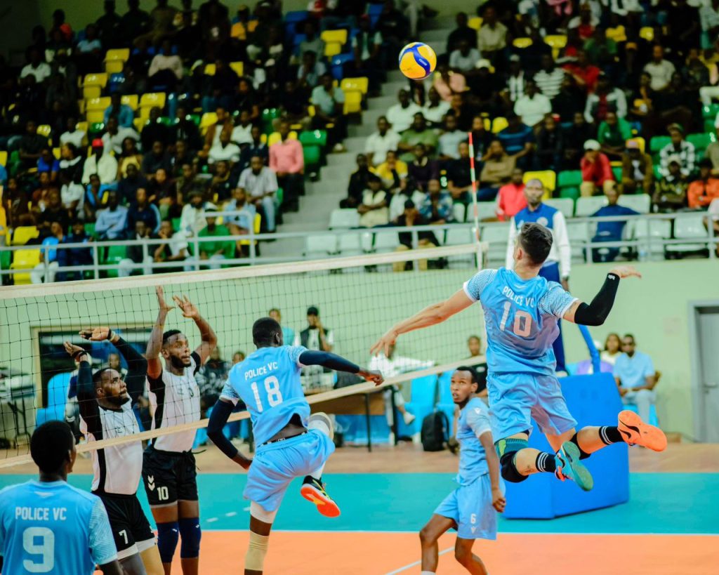 Volleyball: Amakipe ya APR yatangiye shampiyona atsindwa na Police