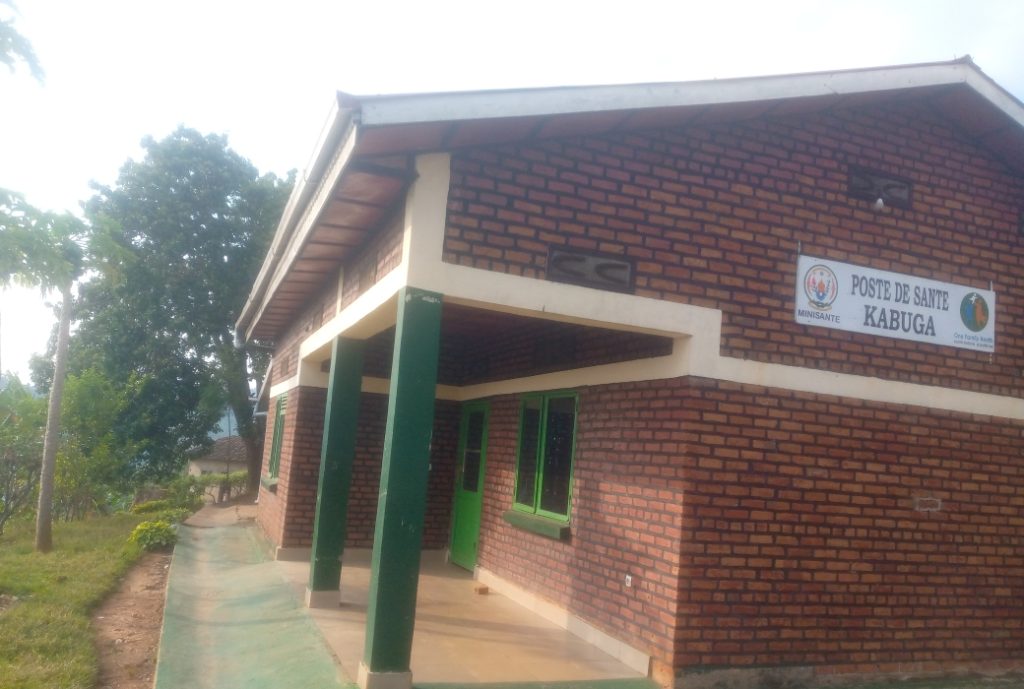 Rutsiro: Barasaba gufungurirwa ivuriro rimaze amezi 6 ridakora