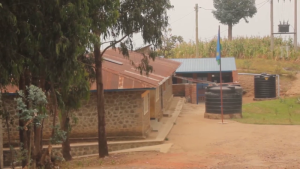 Musanze: Abagore bongeye kubyarira mu ngo nyuma y’ifungwa ry’ivuriro rya Nyagisozi