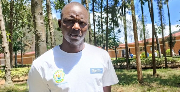 Uwinjiye muri FDLR ku myaka 10 aricuza umwanya yataye
