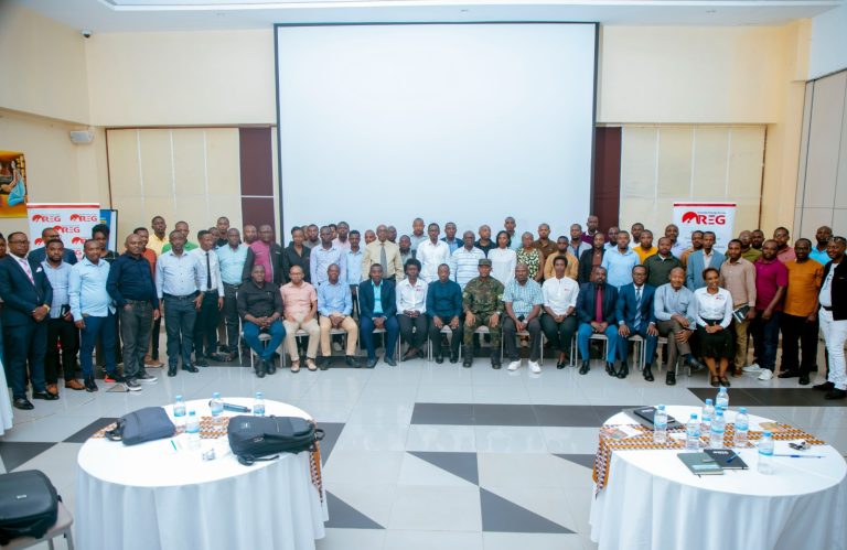 REG isaba abafatanyabikorwa bayo guhererekanya amakuru y’igenamigambi ku gihe  bagakemurirwa ibibazo