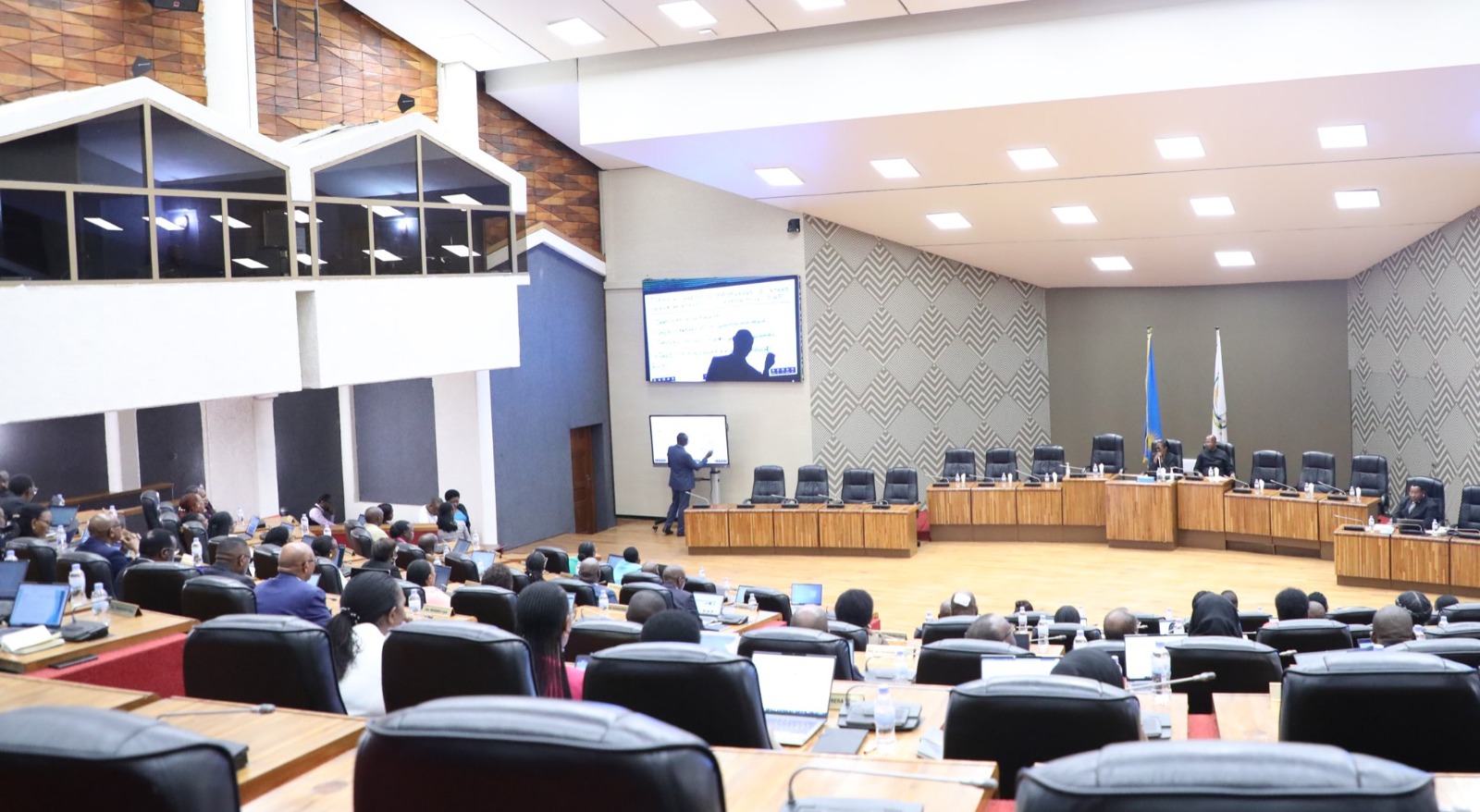 Abadepite 3 batorewe guhagararira u Rwanda muri PAP