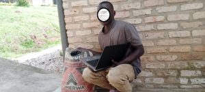 Muhanga: Yafatiwe mu cyuho amaze kwiba mudasobwa