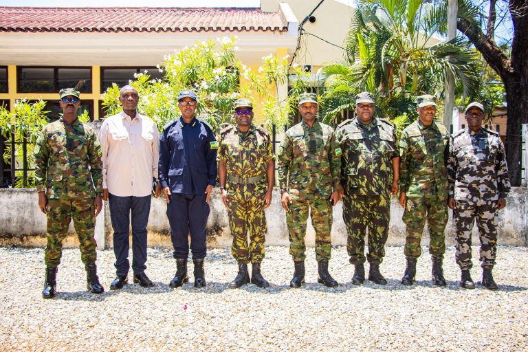 Maj. Gen. Ruvusha yakiriye Umugaba Mukuru w’Ingabo za Mozambique Admiral Joaquim