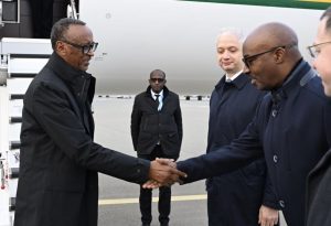 Perezida Kagame yitabiriye inama ya 29 yiga ku mihindagurikire y’ibihe muri Azerbaijan