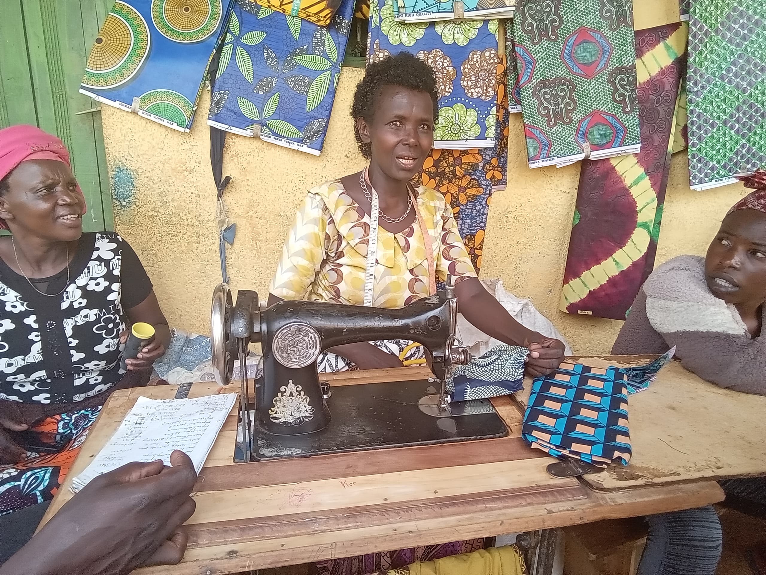 Rutsiro: Mukura barasaba kwegerezwa ishami rya Sacco hafi yabo