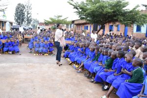 Gisagara: Abana b’abakobwa barashima inyigisho bahabwa ku buzima bw’imyororokere