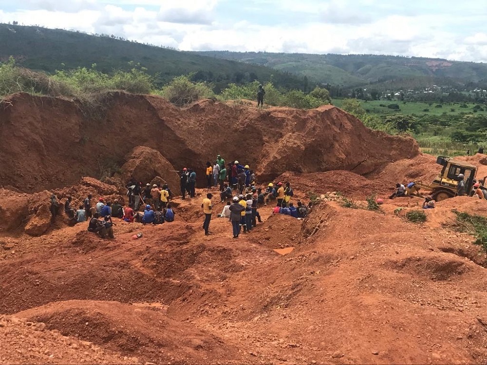 Amajyepfo:  Kutagira amasezerano y’akazi bitiza umurindi ubucukuzi butemewe 
