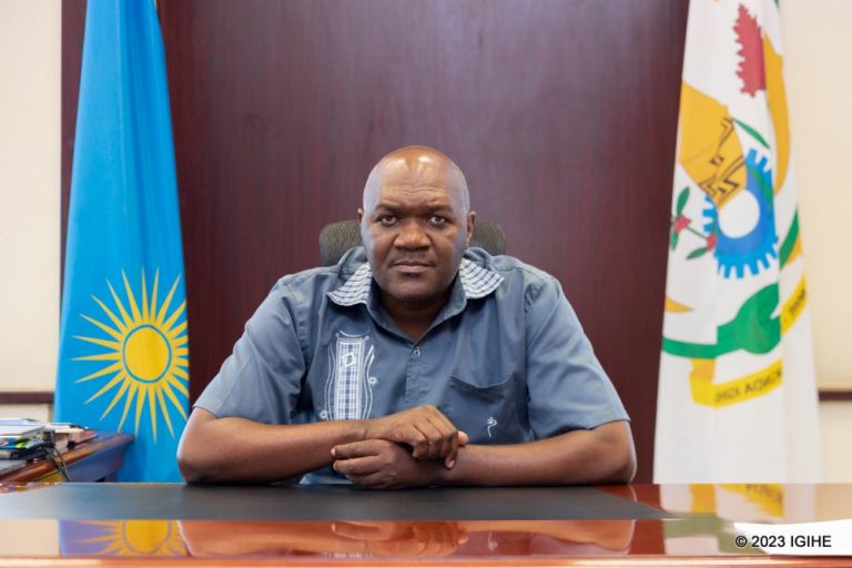 Dushimimana wasimbujwe ku mwanya wa  Guverineri yasabye imbabazi Kagame