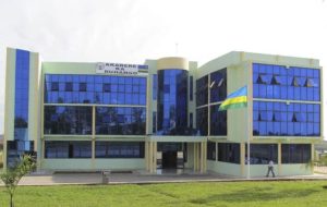 Ruhango: Harashakishwa uwabyaye uruhinja akaruta mu cyobo gifata amazi