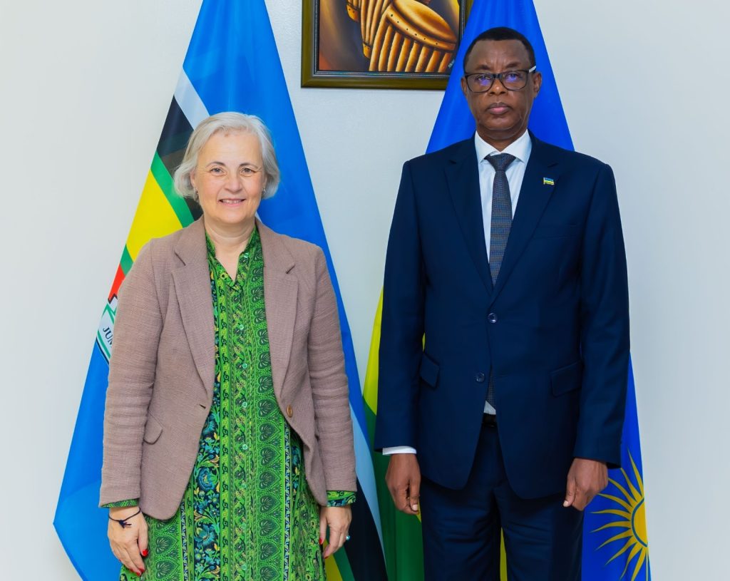 Gen (Rtd) James Kabarebe yakiriye Ambasaderi wa Portugal mu Rwanda