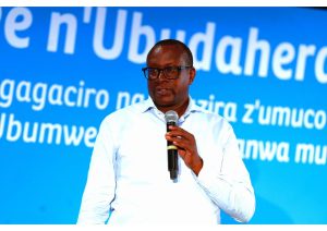 Urubyiruko rwasabwe kumenyekanisha isura nyayo y’Igihugu