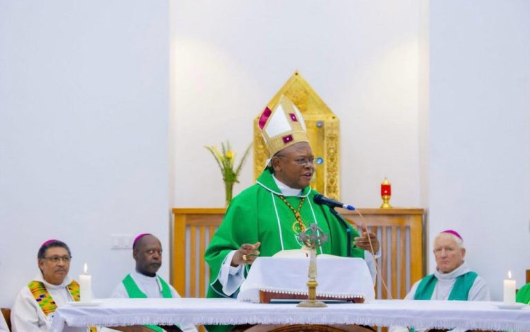 Kiliziya ntizacika intege mu gusaba u Burundi, RDC n’u Rwanda kwiyunga-Cardinal Ambongo