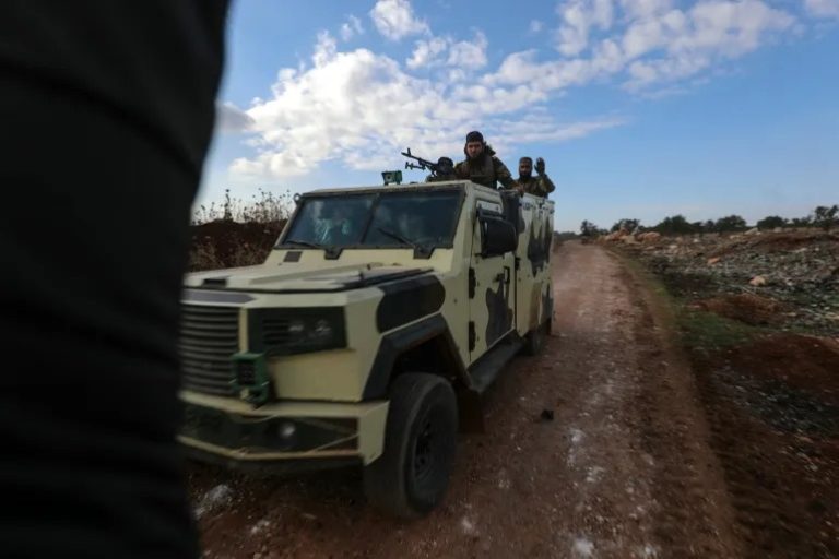 Syria: Abantu hafi 100 barimo n’abasirikare baguye mu bitero by’inyeshyamba