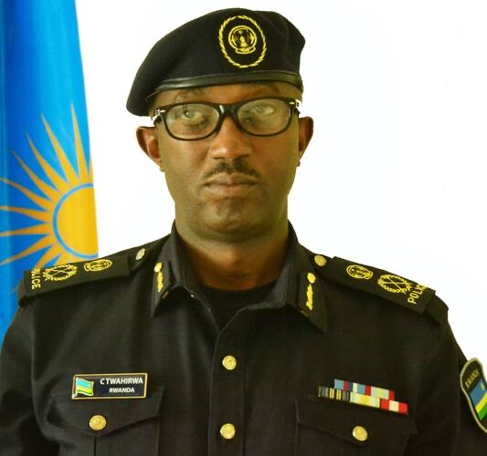 Polisi y’u Rwanda yashyize mu kiruhuko cy’izabukuru Abapolisi bato n’abakuru