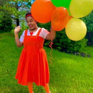 Clarisse Karasira yashyize ahagaragara indirimbo y’abana