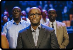 Minisitiri Nduhungirehe yanyuzwe n’igitaramo cya Israel Mbonyi