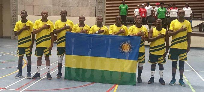 Volleyball: Abadepite b’u Rwanda begukanye igikombe mu mikino y’Inteko za EAC