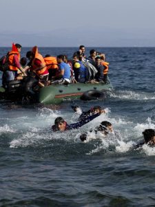 Grèce: Abantu 8 baguye mu mpanuka y’ubwato