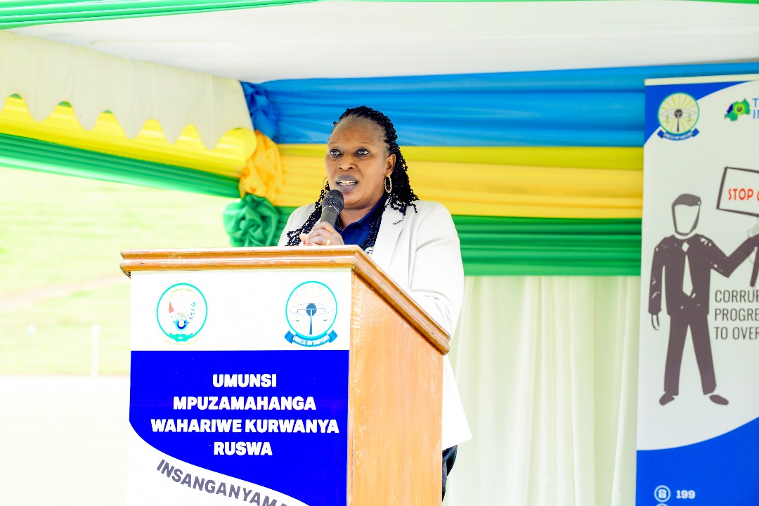 Mu Rwanda abarya ruswa n’abayijandikamo bararye bari menge- Umuvunyi Mukuru