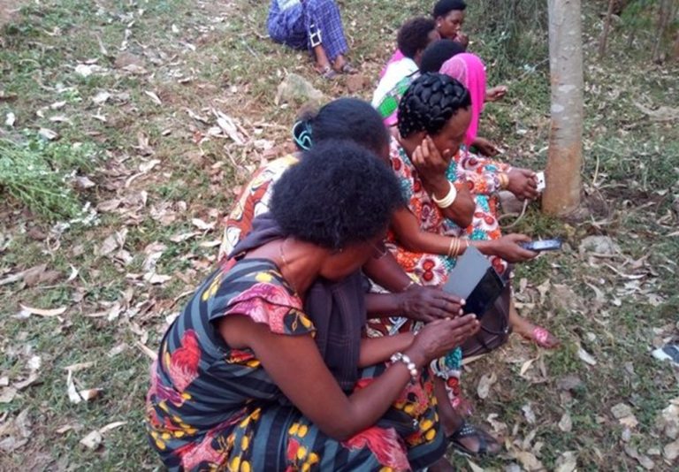 Musanze: Ba Mudugudu barasaba telefone ziborohereza mu kazi
