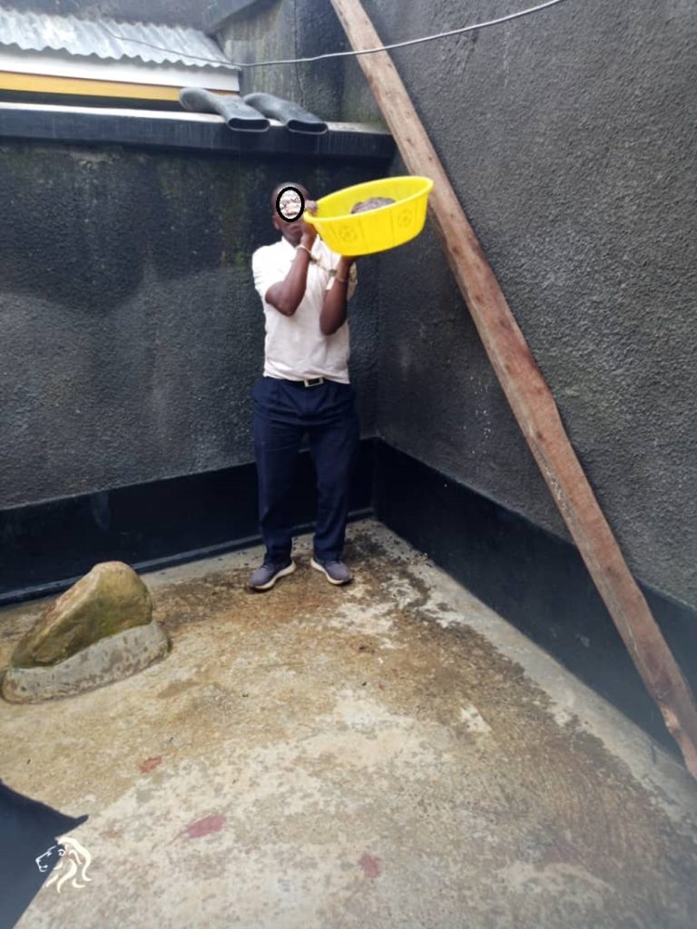 Bweyeye: Yatawe muri yombi nyuma yo gufatanwa inyama z’ifumberi mu rugo rwe