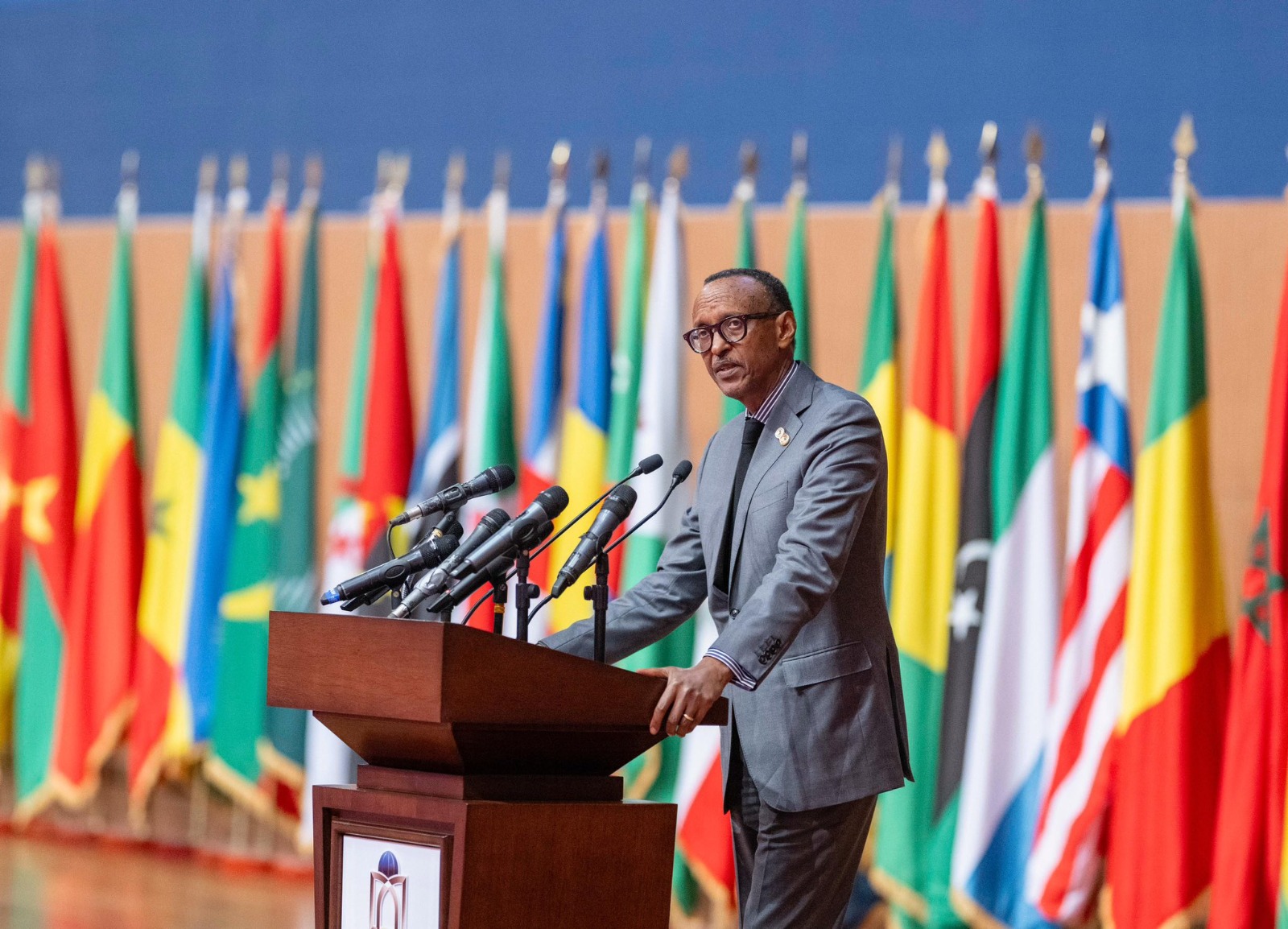 Perezida Kagame yeretse Afurika uko yatera imbere idashingiye ku nkunga z’amahanga