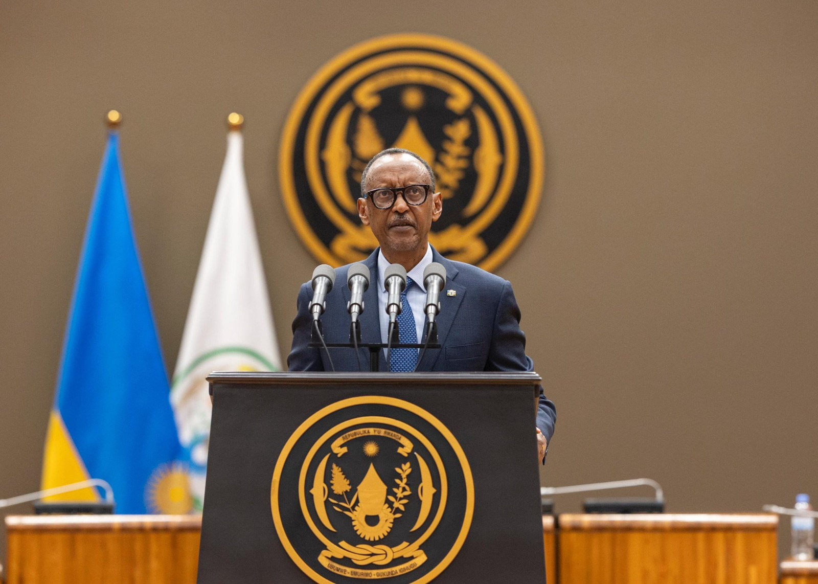 Perezida Kagame yakebuye abigwizaho imitungo y’Abanyarwanda