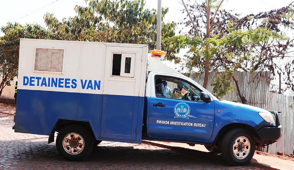 Rutsiro: Umukozi ushinzwe kurengera ibidukikije yatawe muri yombi