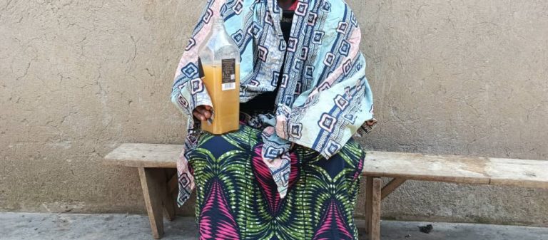 Musanze: Abagore batewe ipfunwe na bagenzi babo barara mu tubari basinze