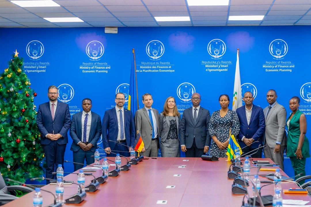 U Budage bwemereye u Rwanda inkunga ya miliyari zisaga 30 Frw
