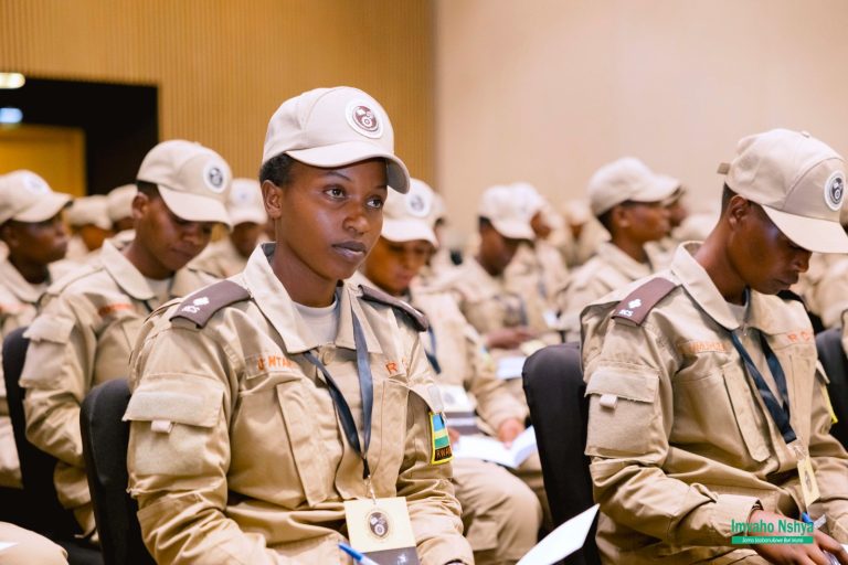 Kigali: Abagore bakora umwuga wo kugorora basabwe kutarutisha inyungu zabo iz’akazi