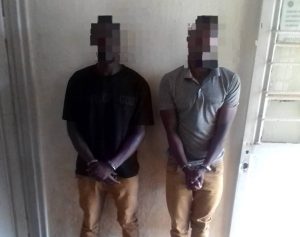 Gasabo: Bafungiwe kwiba bakanga abaturage no kwiyitirira inzego