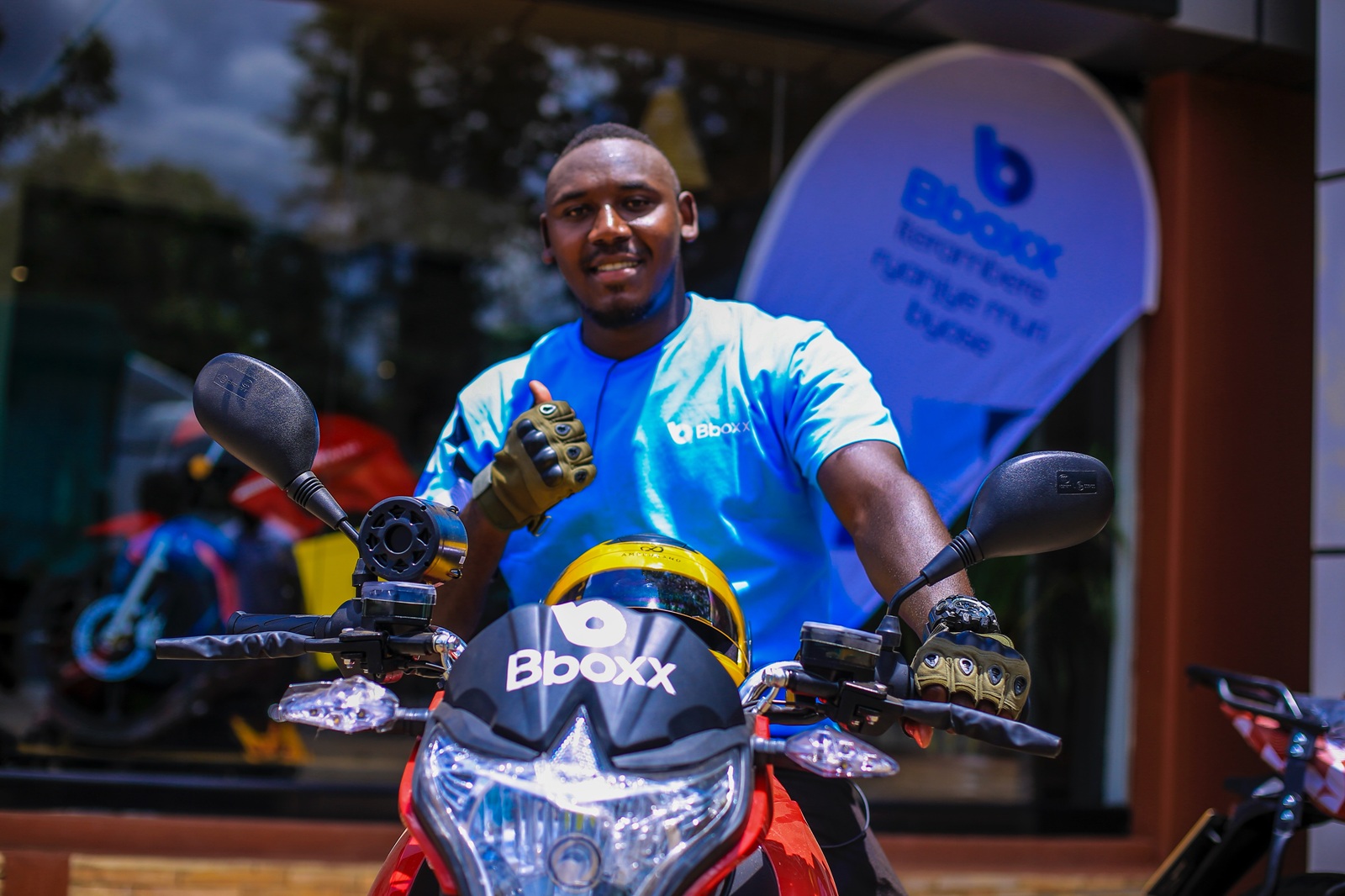 Moto z’amashanyarazi mu Rwanda zashyiriweho uburyo bugabanya 40% by’ubwishingizi