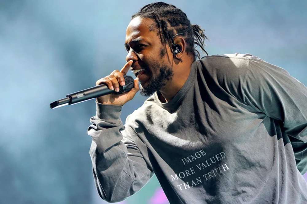 Kendrick Lamar ayoboye urutonde rw’abahanzi bakunzwe kuri Billboard
